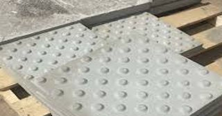 Тактильная плитка с рифами по цене от 728 руб. в Клинцах в компании ТротуарнаяПлитка