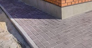 Укладка плитки на отмостку: Цена от 832 руб. в Клинцах от ТротуарнаяПлитка