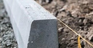 Установка бордюров для тротуарной плитки в Клинцах - цена от 832 руб.