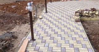 Укладка тротуарной плитки под ключ в Клинцах в октябре