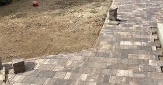 Профессиональная укладка тротуарной плитки на клей в Клинцах в октябре