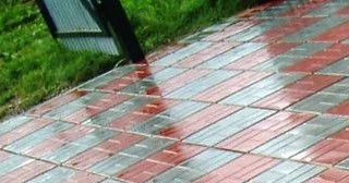 Профессиональная укладка цементной тротуарной плитки в Клинцах в октябре
