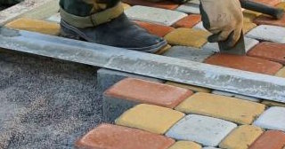 Укладка клинкерной брусчатки в Клинцах: цена от 832 руб. за м2
