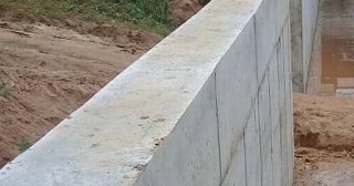Строительство подпорной стенки из бетона в Клинцах в октябре